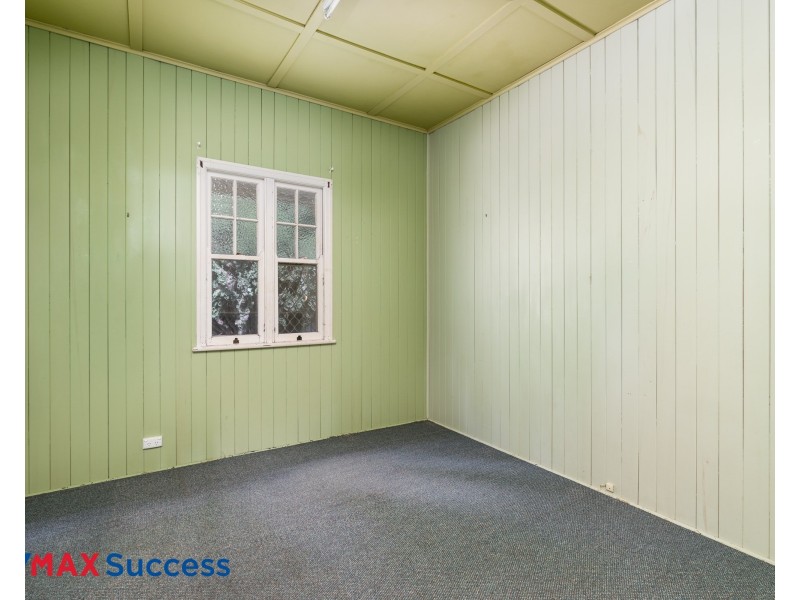 237 Geddes Street, Centenary Heights QLD 4350