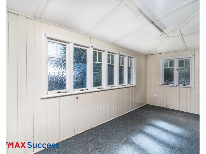 237 Geddes Street, Centenary Heights QLD 4350