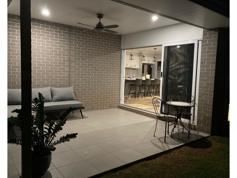 10 Mcaulay Avenue, Highfields QLD 4352