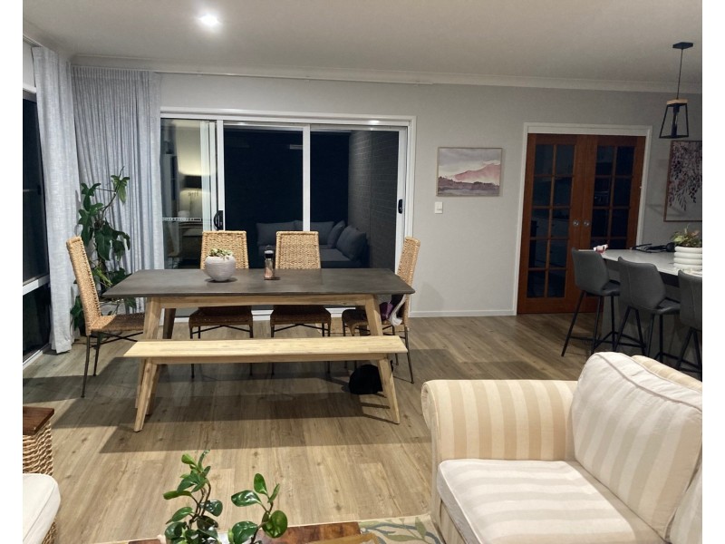 10 Mcaulay Avenue, Highfields QLD 4352
