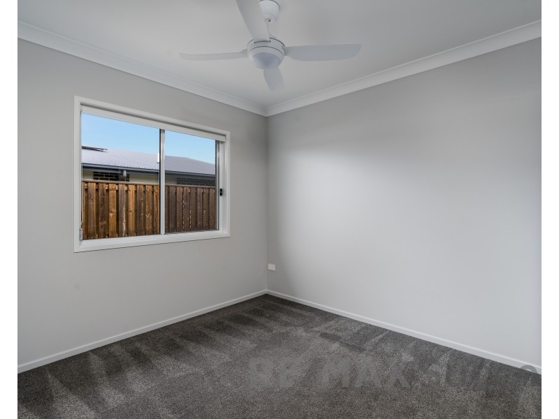 10 Mcaulay Avenue, Highfields QLD 4352