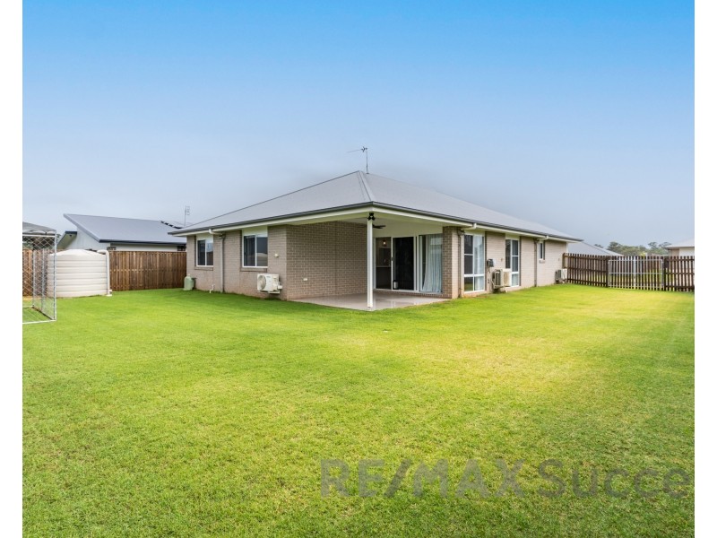 10 Mcaulay Avenue, Highfields QLD 4352