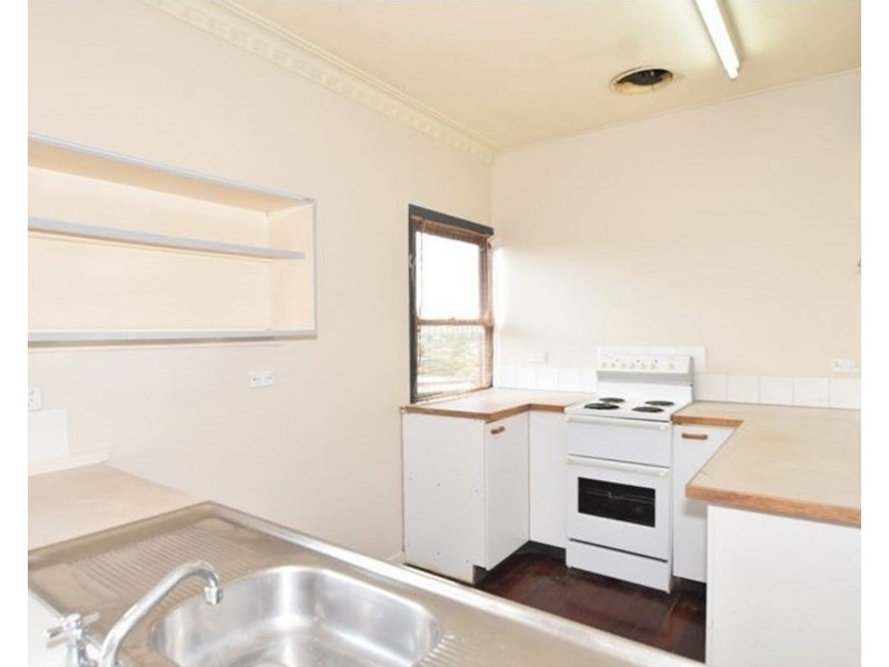 1-4/161 North Street, Rockville QLD 4350