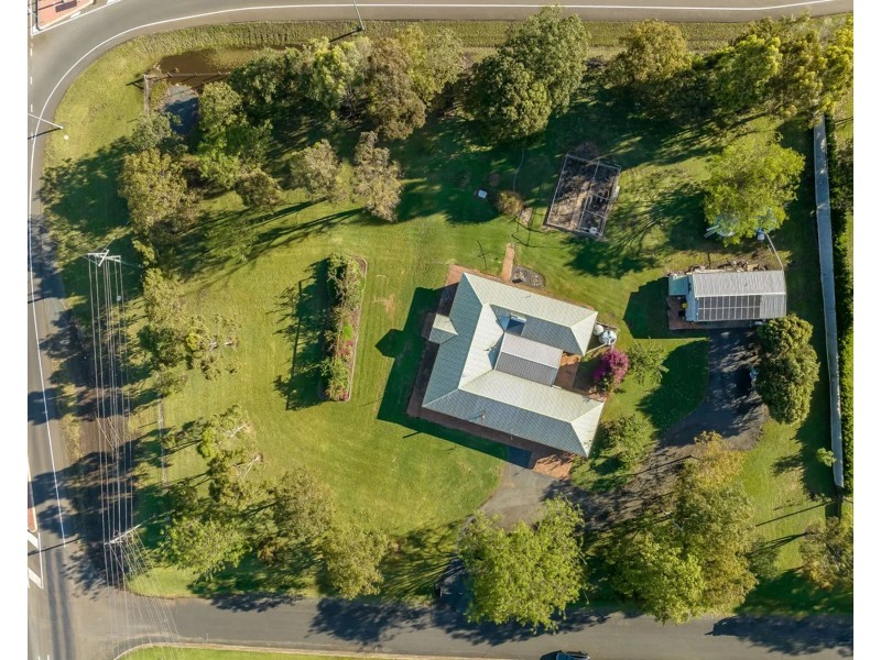 2 Gowrie Junction Road, Cotswold Hills QLD 4350