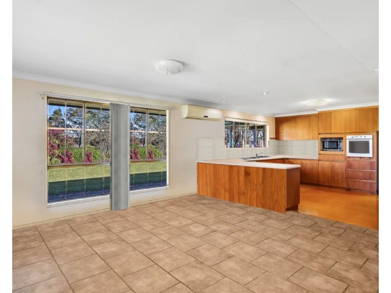 2 Gowrie Junction Road, Cotswold Hills QLD 4350