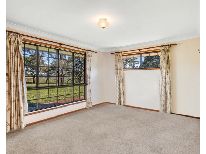 2 Gowrie Junction Road, Cotswold Hills QLD 4350