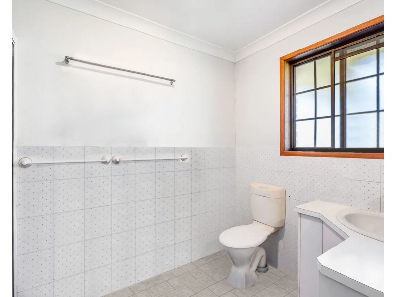 2 Gowrie Junction Road, Cotswold Hills QLD 4350