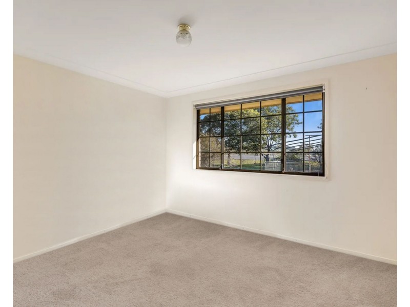 2 Gowrie Junction Road, Cotswold Hills QLD 4350