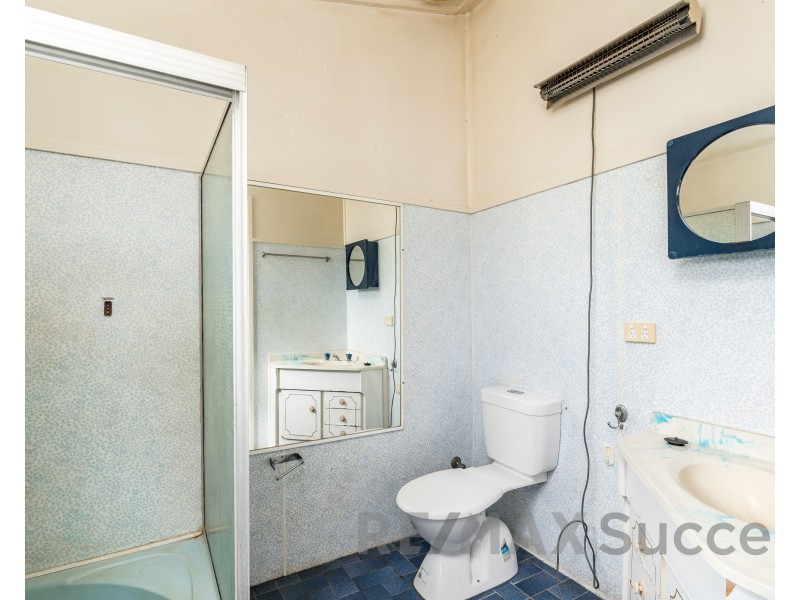 4 Tell Street, East Toowoomba QLD 4350