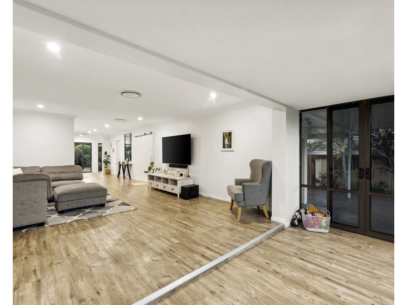 6 Cooloola Drive, Rangeville QLD 4350