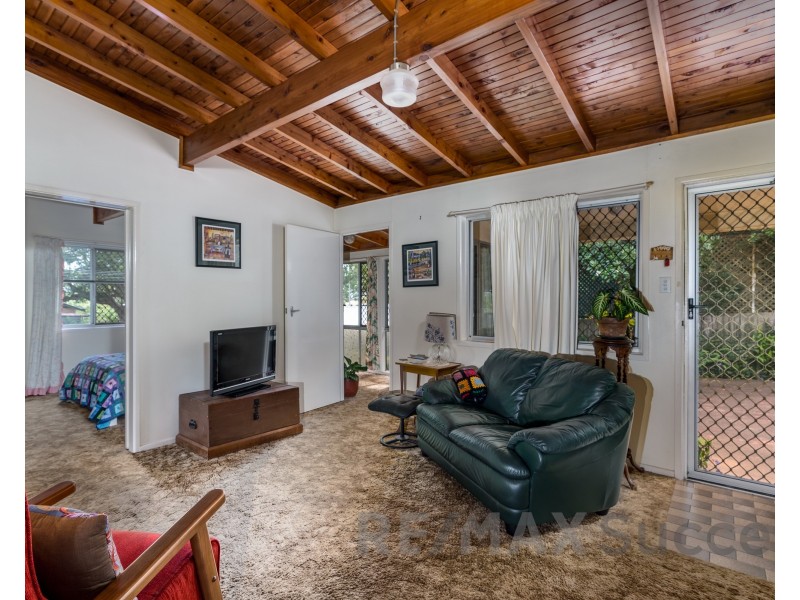 2/212 Ruthven Street, North Toowoomba QLD 4350