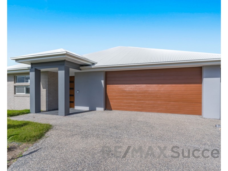 14 Broadmead Street, Glenvale QLD 4350