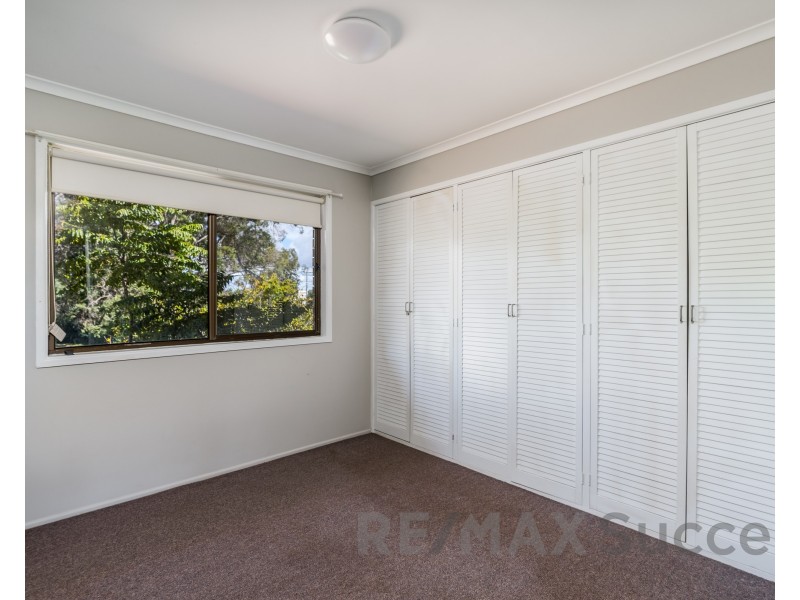 824 Ruthven Street, Kearneys Spring QLD 4350