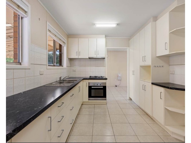 327 Alderley Street, South Toowoomba QLD 4350