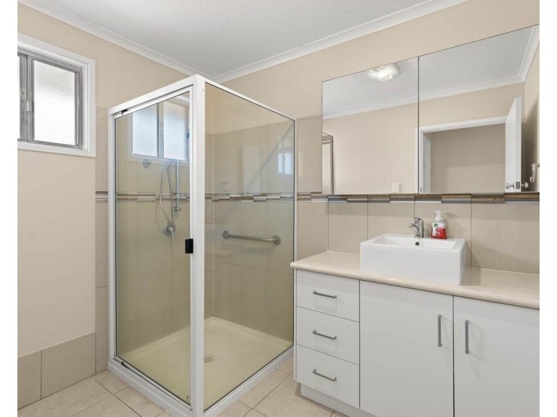 327 Alderley Street, South Toowoomba QLD 4350