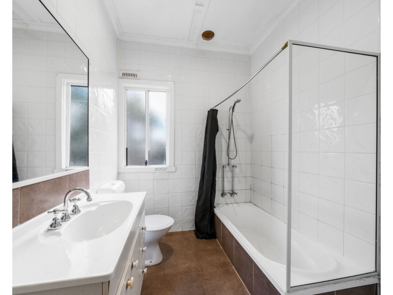 29 Yeates Street, Harlaxton QLD 4350