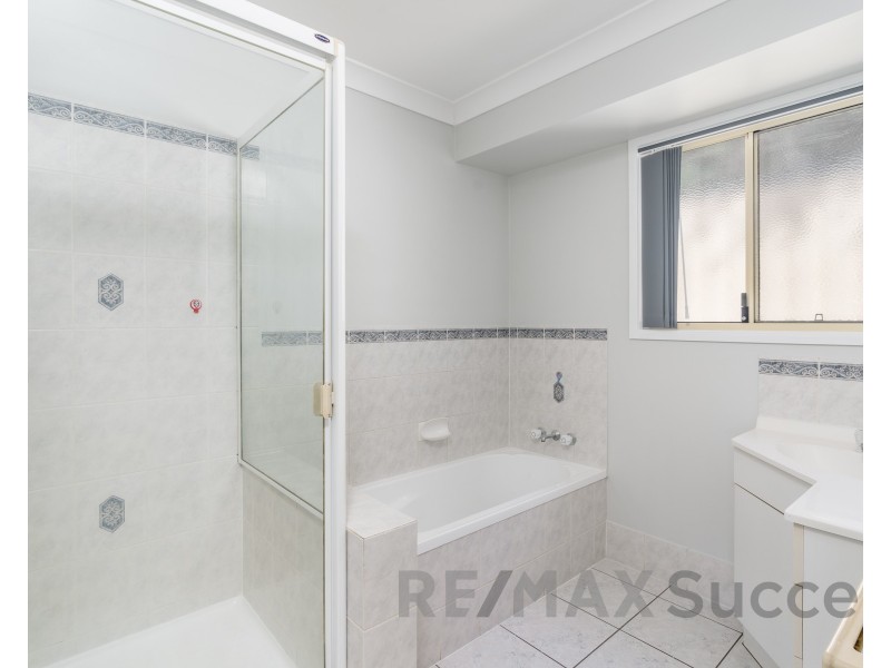 383 Spring Street, Kearneys Spring QLD 4350