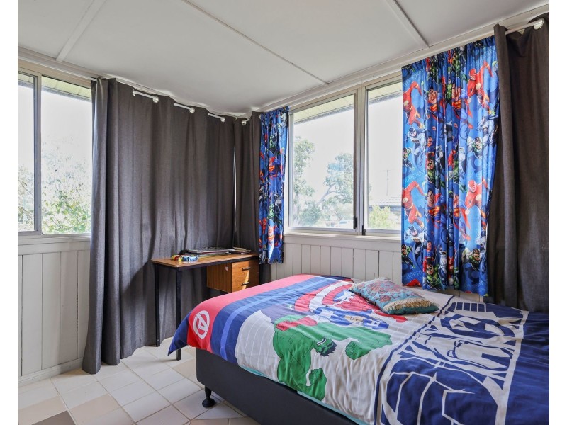6 Eton Street, Cambooya QLD 4358
