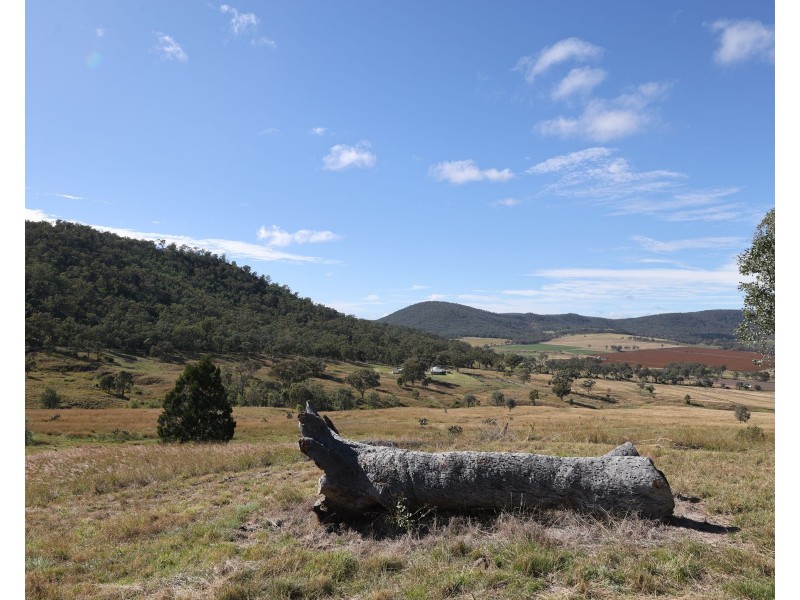 63 ODonohoe Rd, Hirstglen QLD 4359