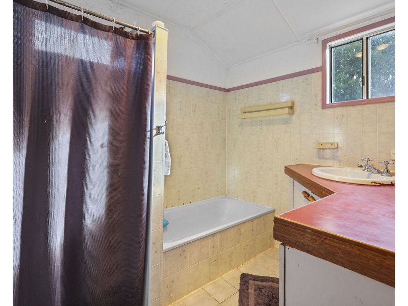 20 High Street, Wyreema QLD 4352