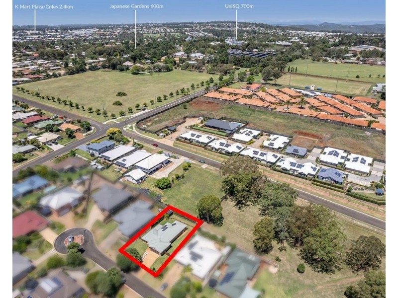 8 Samuel Court, Darling Heights QLD 4350