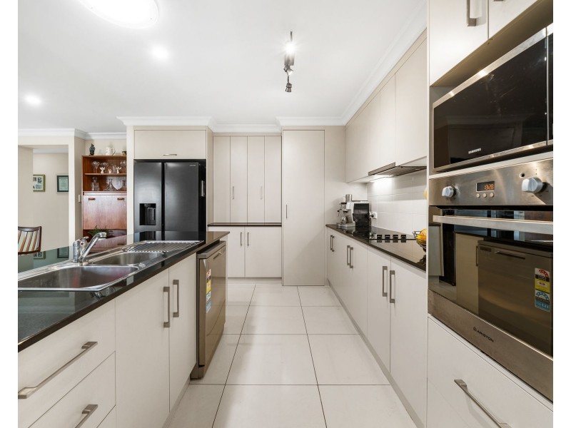 4 Wodalla Court, Hodgson Vale QLD 4352