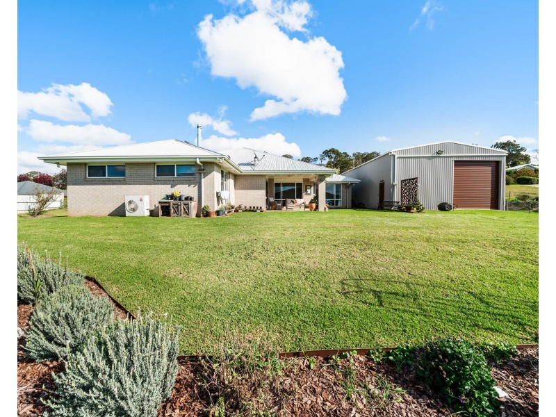 4 Wodalla Court, Hodgson Vale QLD 4352