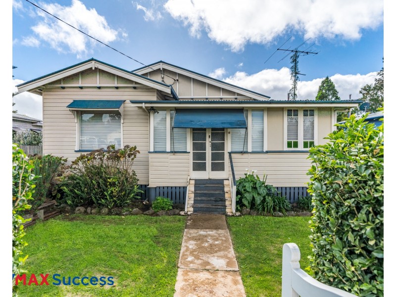 211 Campbell Street, Newtown QLD 4350