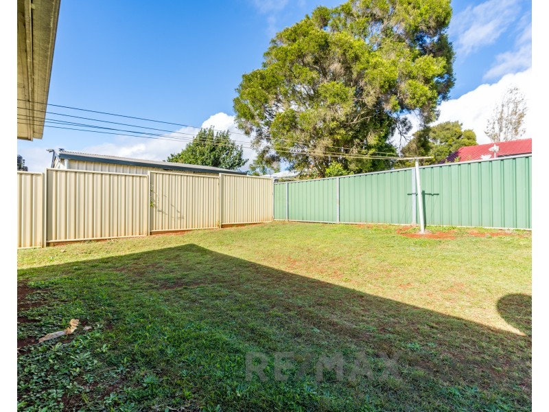 2/16 Bryan Street, Darling Heights QLD 4350