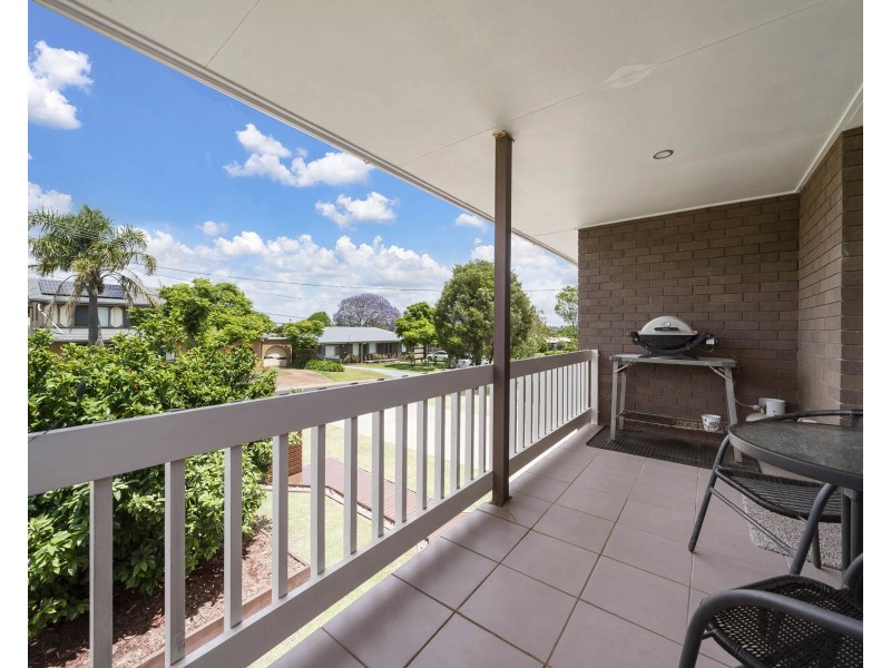 17 Orchid Street, Centenary Heights QLD 4350