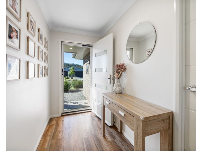 11 Wolff Street, Cotswold Hills QLD 4350