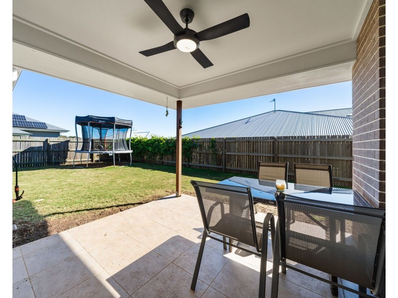 11 Wolff Street, Cotswold Hills QLD 4350