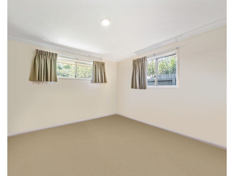 8 Pixie Drive, Kearneys Spring QLD 4350