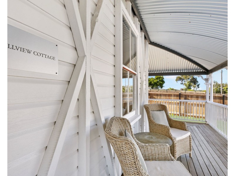 10 Bowen Street, Helidon QLD 4344
