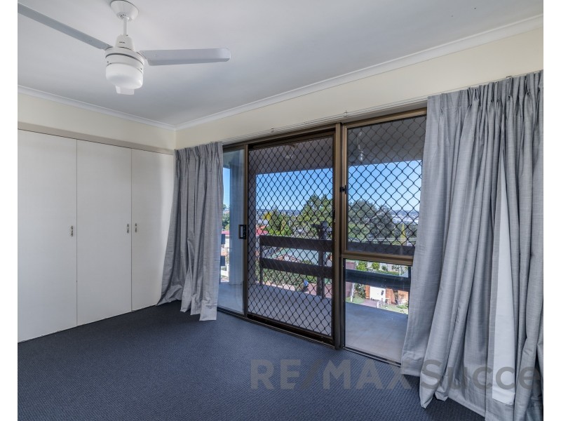 17/2 Benjamin Street, Mount Lofty QLD 4350