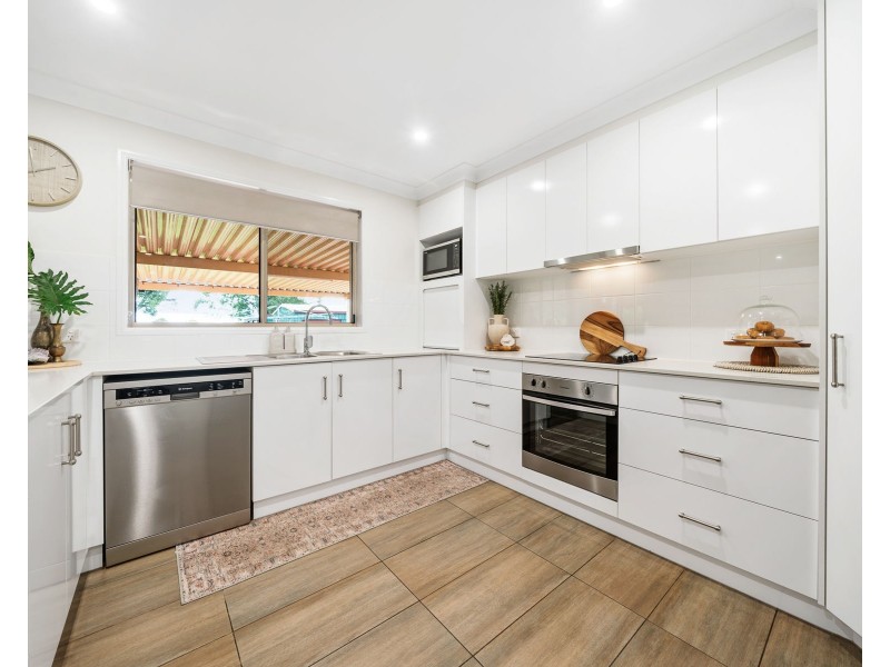 44 Kuhls Road, Highfields QLD 4352