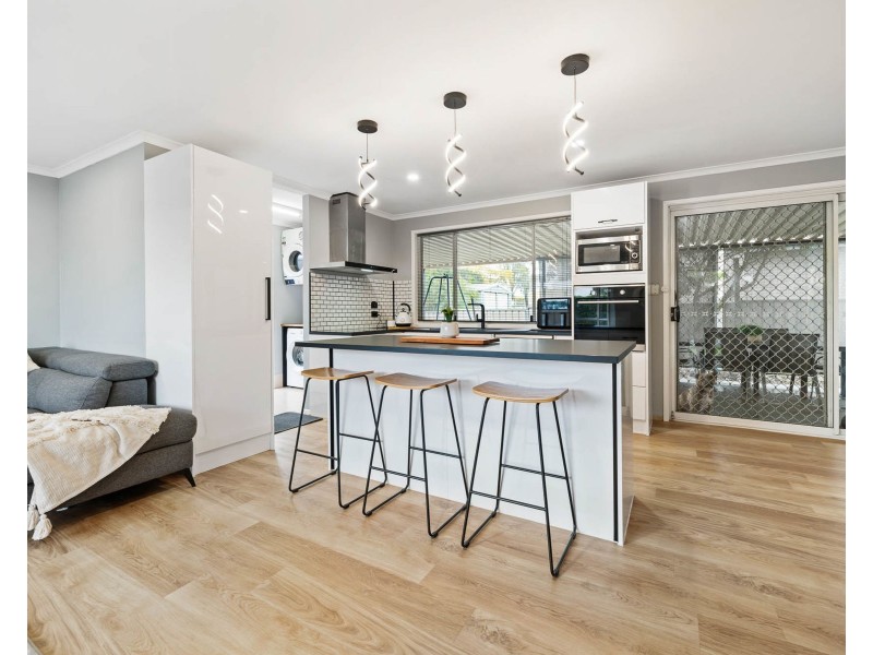 8 Balfour Street, Wyreema QLD 4352