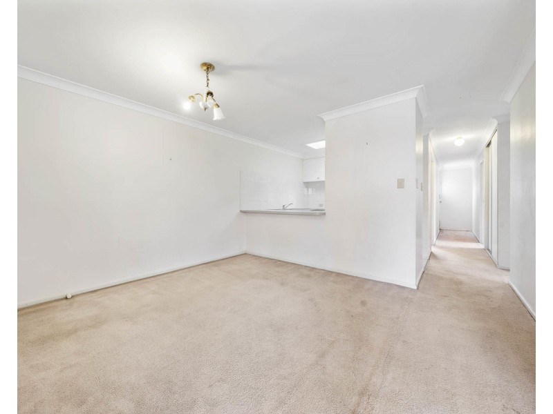 2/4-6 Crosby Street, Darling Heights QLD 4350