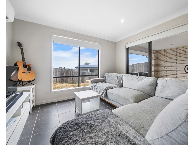 1/90 Sanctuary Drive, Cranley QLD 4350