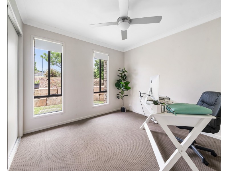 1/90 Sanctuary Drive, Cranley QLD 4350