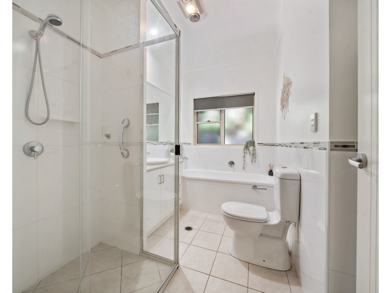 4 Jackson Close, Highfields QLD 4352