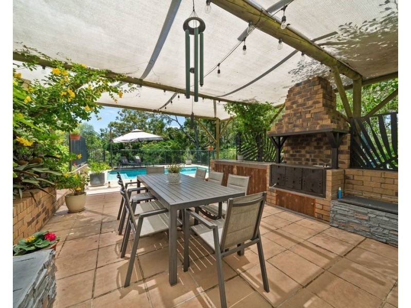 4 Jackson Close, Highfields QLD 4352