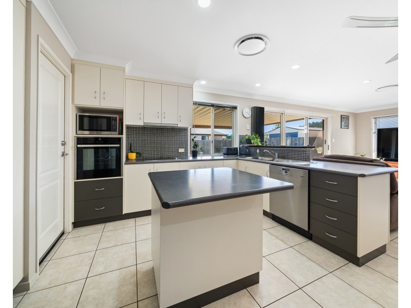 61 Belclaire Drive, Westbrook QLD 4350