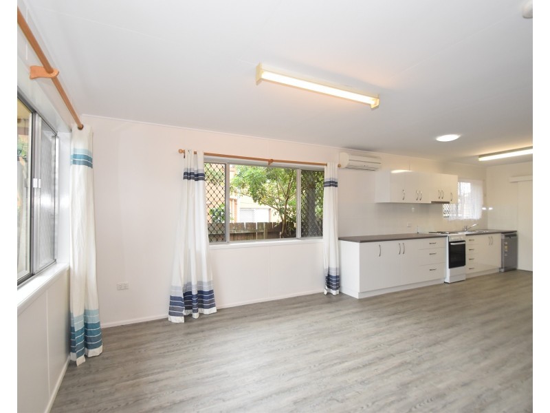 15 Sprott Street, Wilsonton QLD 4350