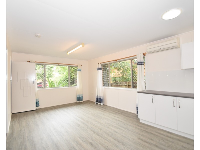 15 Sprott Street, Wilsonton QLD 4350