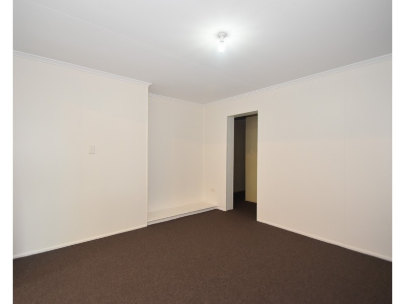 15 Sprott Street, Wilsonton QLD 4350