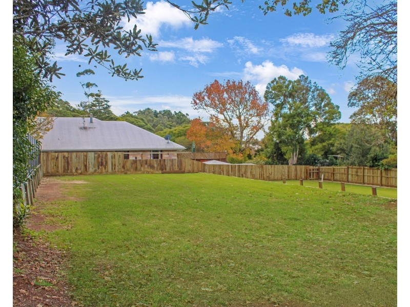 21a Jellicoe Street, Mount Lofty QLD 4350