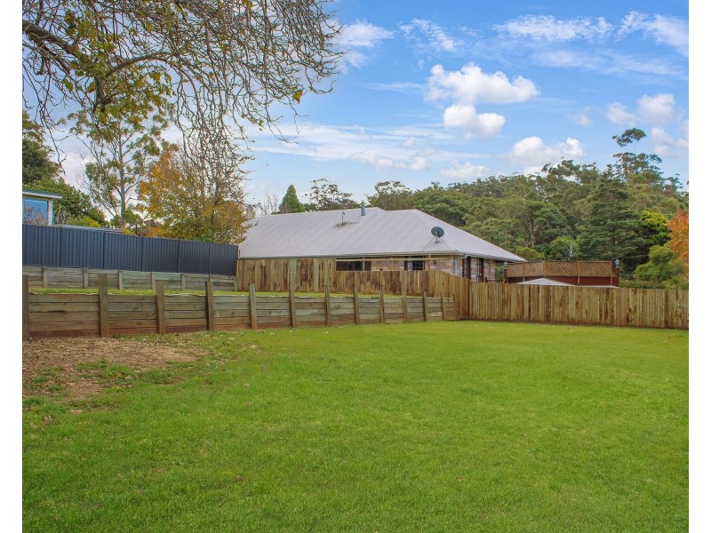 21a Jellicoe Street, Mount Lofty QLD 4350