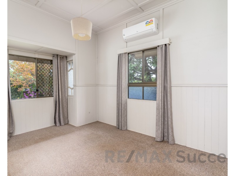 29 Holberton Street, Rockville QLD 4350