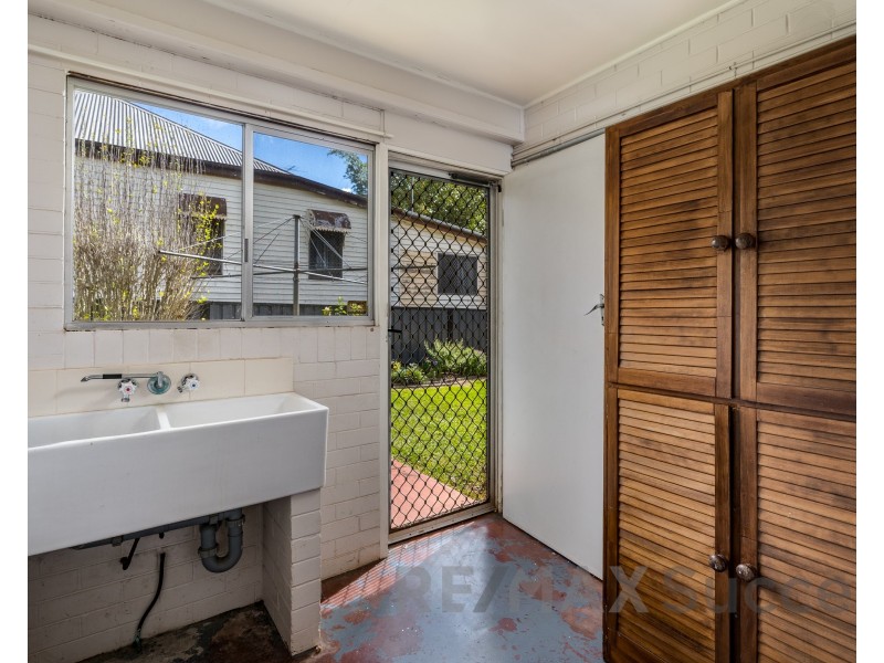 1/19 Ascot Street, Newtown QLD 4350